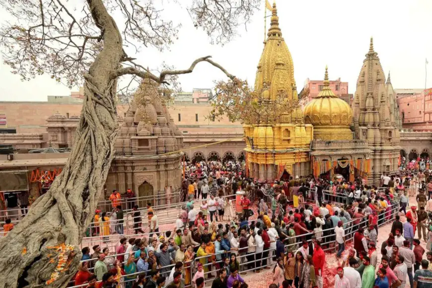 Kashi Vishwanath Temple: The Eternal Abode of Lord Shiva in Varanasi